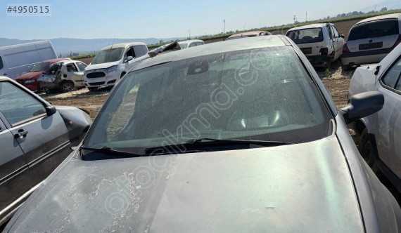RENAULT MEGANE ÖN CAM ÇIKMA
