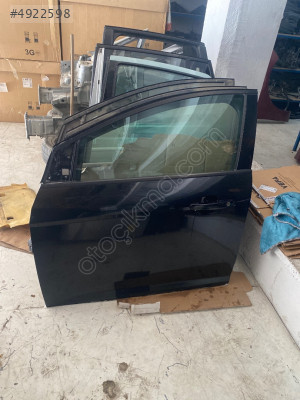 Ford Focus sol ön kapı siyah renk hatasız orijinal