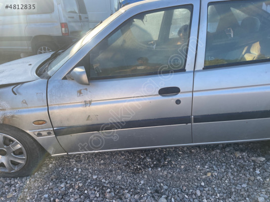 Ford escort hatchback sol ön kapı