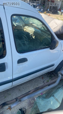 RENAULT KANGOO SAĞ ÖN KAPI