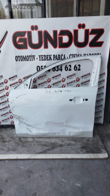 Ford Focus sol ön kapı model 2023 2026
