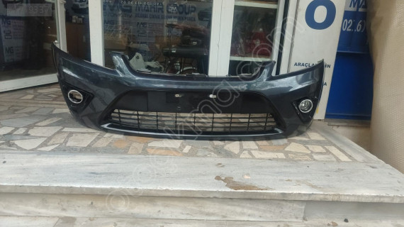 2009 11 Ford Focus ST ön tampon