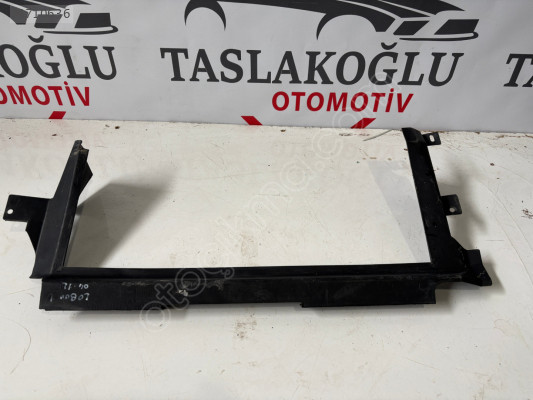 DACİA LOGAN 1 FAN PANEL ÇERÇEVESİ