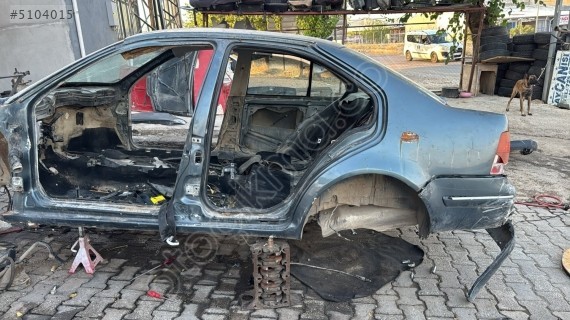 VOLKSWAGEN BORA SOL ARKA ÇAMURLUK ÇIKMA 1999-2006