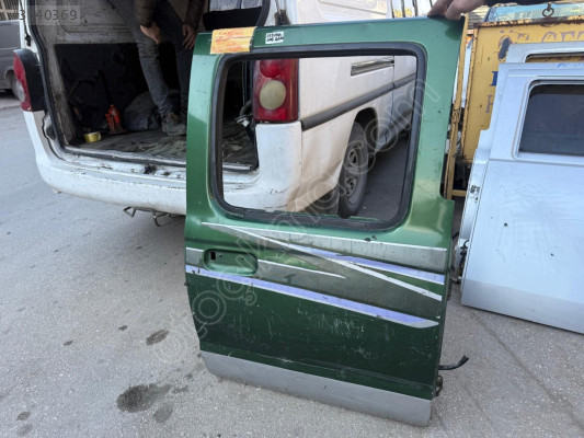 NISSAN SKYSTAR SAĞ ARKA KAPI 00-08 MODEL ORJİNAL