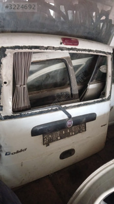 Fiat doblo bagaj kapağı