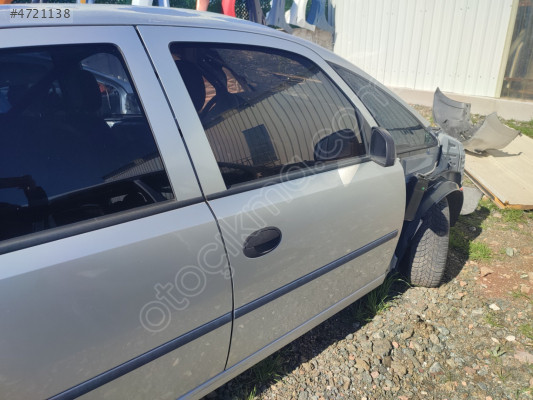 OPEL MERİVA SAĞ ÖN KAPI DOLU