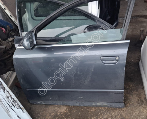 AUDİ A4 SOL ÖN KAPI
