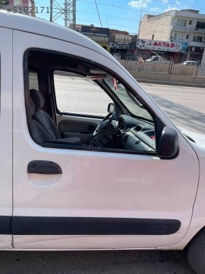 Reno Kango 2 sağ ön kapı