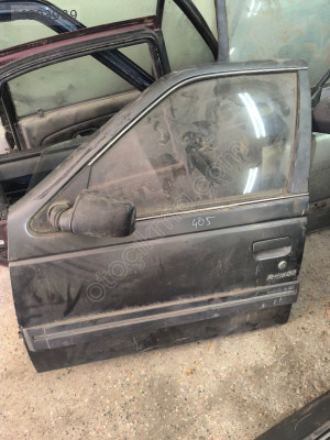Peugeot 405 sol ön kapı