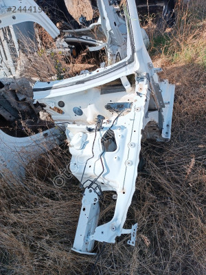 Audi A4 sol ön podya şase 2009-2015