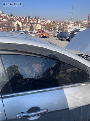 GEELY EMGRAND SAG ÖN KAPI CAMI