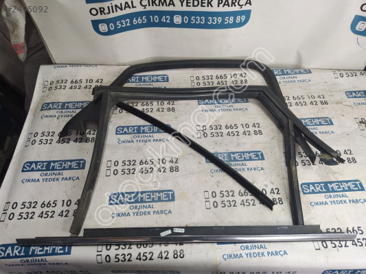 ÇIKMA AUDİ A4 SOL ARKA KAPI FİTİLİ