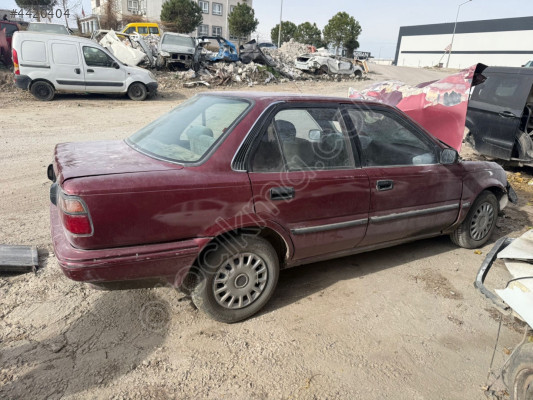 Toyota Corolla 1989 - 1992 Plaka lambası