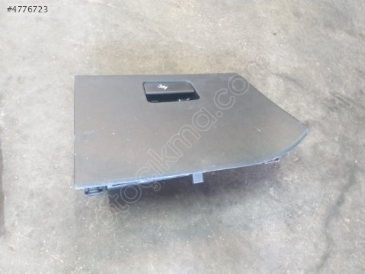 PEUGEOT 301 TORPİDO KAPAĞI