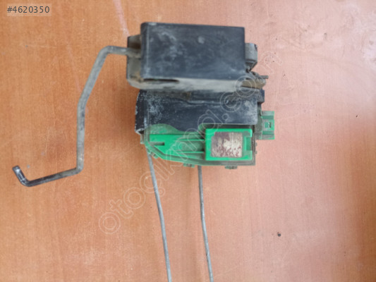 Hyundai Accent Blue Sol Arka Kapı Kilidi