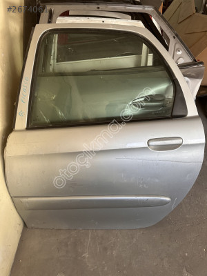 CITREON IXSARA PİCASSO SOL ARKA KAPI