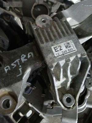 OPEL ASTRA J KULAK