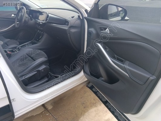 OPEL GRANDLAND ÖN KAPI DÖŞEMESİ