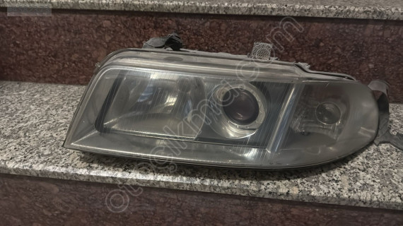 Audi A4 Sol Far Çıkma Orjinal