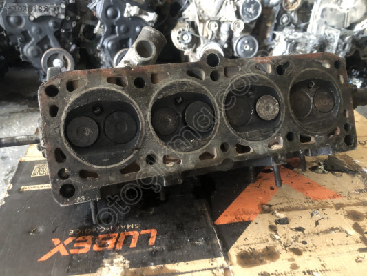 AUDİ 80 SİLİNDİR KAPAĞI