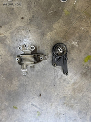 OPEL ASTRA J MOTOR KULAK