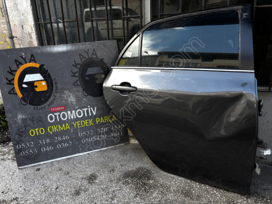 TOYOTA COROLLA E150 ÇIKMA AZ HASARLI SAĞ ARKA KAPI