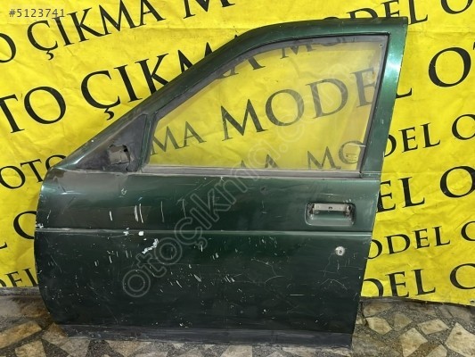 LADA VEGA SOL ÖN KAPI