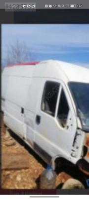 Fiat Ducato araba önüne sacı