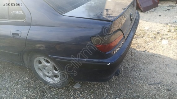 Peugeot 406 sol arka çamurluk