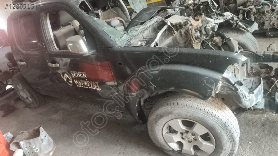 NİSSAN NAVARA SAG ÖN KAPI