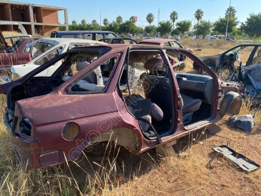FORD ESCORT TAVAN HATCBACK ORJİNAL ÇIKMA