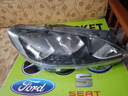 FORT KUGA SAG FAR TEK MERCEKLİ