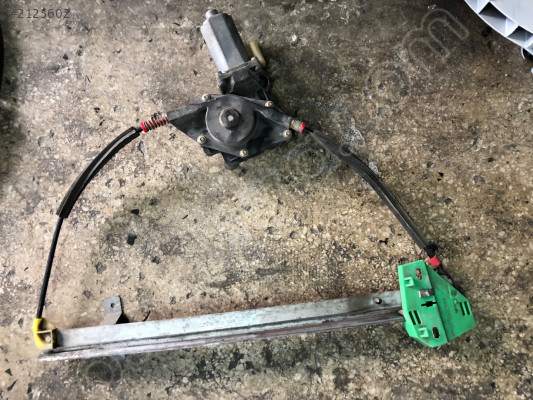 Ford Ka sol ön kapı cam motoru