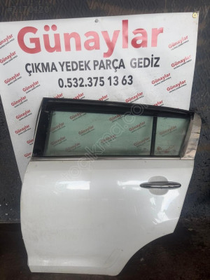 KİA SPORTAGE SOL ARKA KAPI