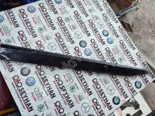 3V0853293 Skoda Superb 2020 sol ön kapı çıtası