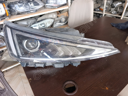 HYUNDAİ ELENTRA SAG FAR