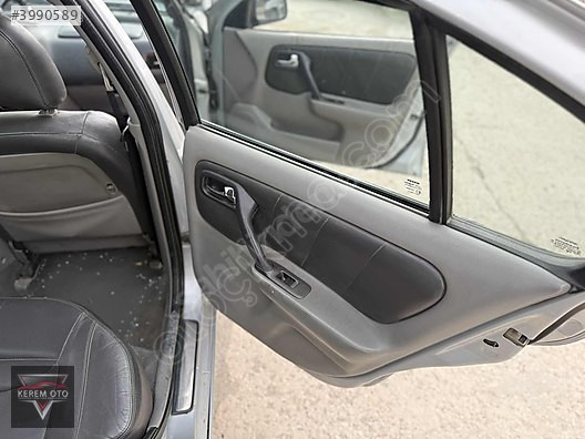 Nissan Primera Sağ Arka Kapı Camı