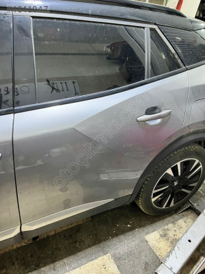 PEUGEOT 2008  SOL ARKA KAPI