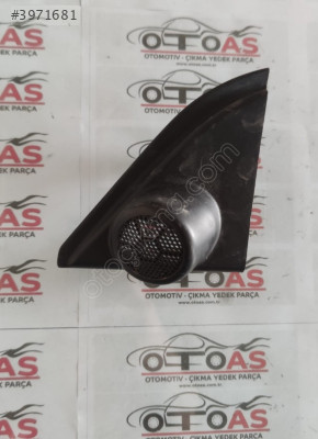 TOYOTA COROLLA SOL ÖN KAPI KÖŞE ÜÇGENİ
