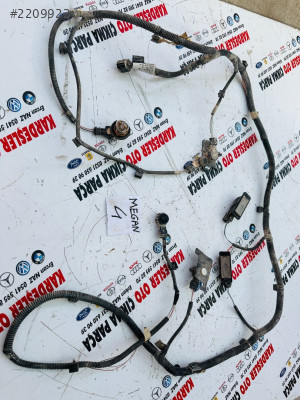 Renault Megane 4 arka tampon park sensör tesisatı