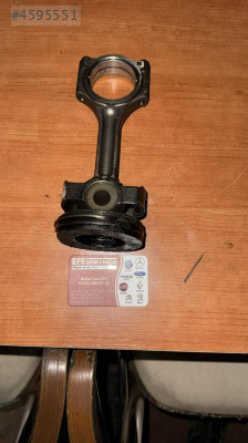 Mercedes c200  Piston Kolu