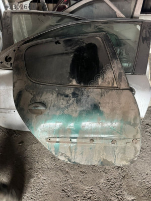 PEGEOUT 206 sağ arka kapı