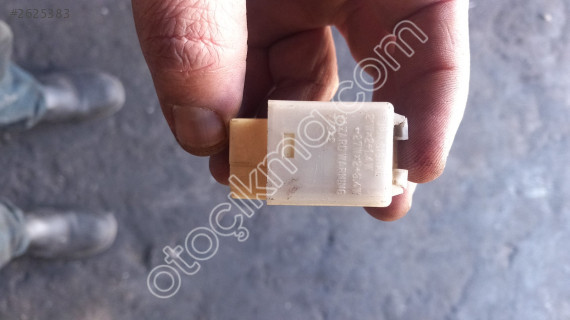Çıkma mazda 626 4 lü flasher
