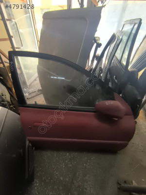 Kia rio sağ ön kapı