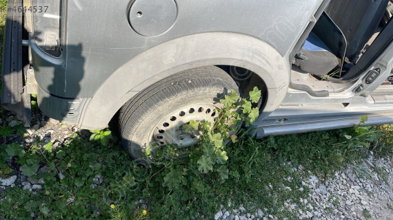 Ford cornect çamurluk dodiği