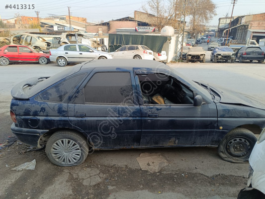 Ford escort sağ arka kapı
