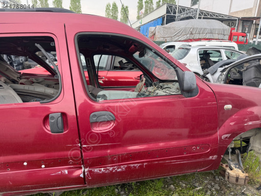 RENAULT KANGOO SAĞ ÖN KAPI