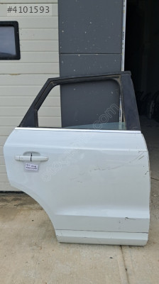 ARKA KAPI - SAĞ - AUDI Q3 12-18 - ( 8U0833052 )