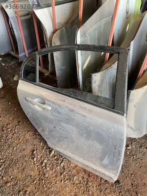 HONDA CIVIC FD6 SAĞ ARKA KAPI ÇIKMA ORJİNAL